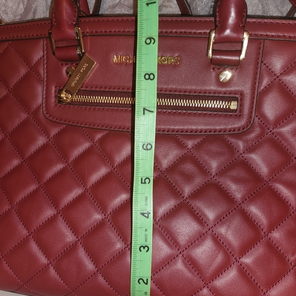 Michael Kors Quilted Selma Bag Satchel in Claret - Picture 9 of 12